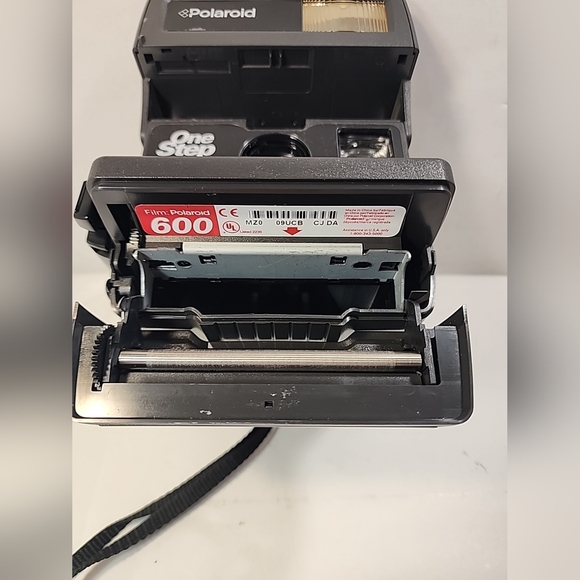 Vintage Polaroid One Step Flash Instant 600 Film Camera - (Tested) - Picture 3 of 12